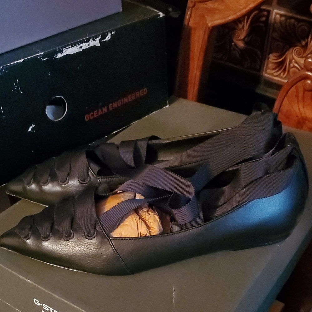 Nib $450 LeSilla Elegant Black Women's Shoes